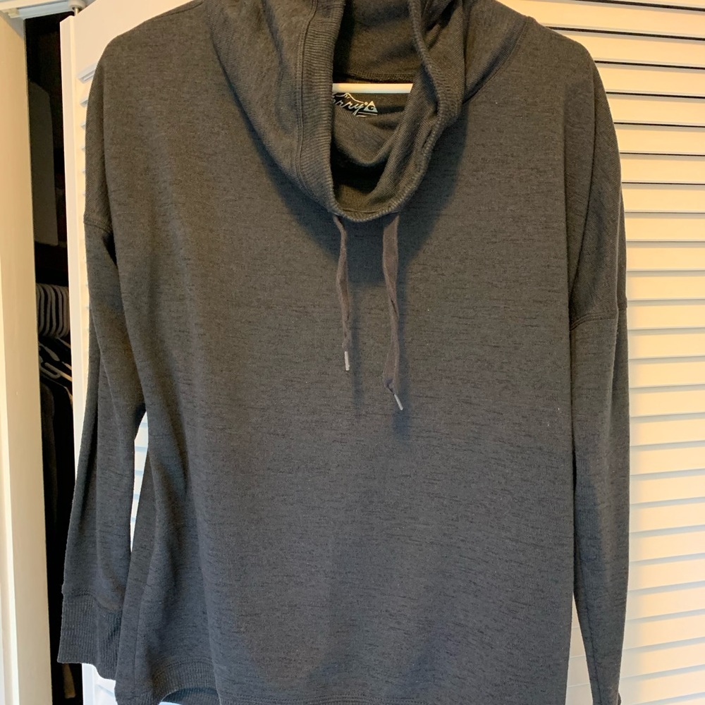 Cowl neck light weight pullover